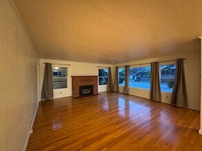 3030 Park St in Eureka, CA - Building Photo - Building Photo