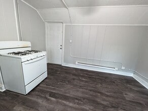 518 W High St in Elkhart, IN - Building Photo - Building Photo