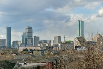 350 W Broadway in Boston, MA - Building Photo - Building Photo