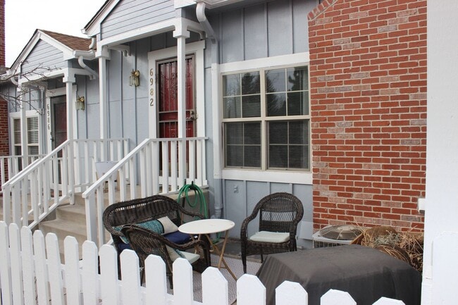 property at 6982 Los Reyes Cir