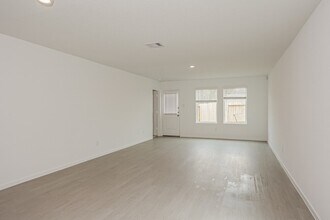 621 Craven St in Montgomery, TX - Building Photo - Building Photo