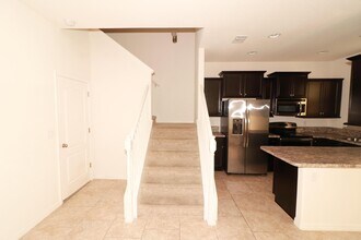 104 Masters Ln in Daytona Beach, FL - Foto de edificio - Building Photo