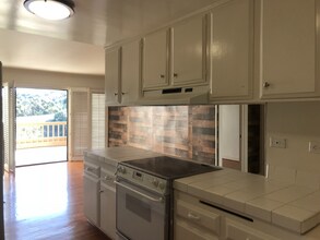 23926 De Ville Way in Malibu, CA - Building Photo - Building Photo