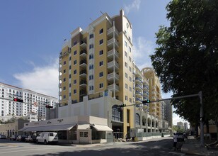 The Palace at Coral Gables in Coral Gables, FL - Building Photo - Building Photo
