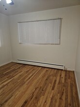 2525 E Maple Rd in Birmingham, MI - Foto de edificio - Building Photo