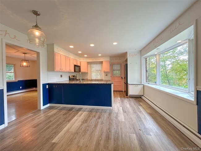 193 Bower Rd in Poughkeepsie, NY - Building Photo - Building Photo