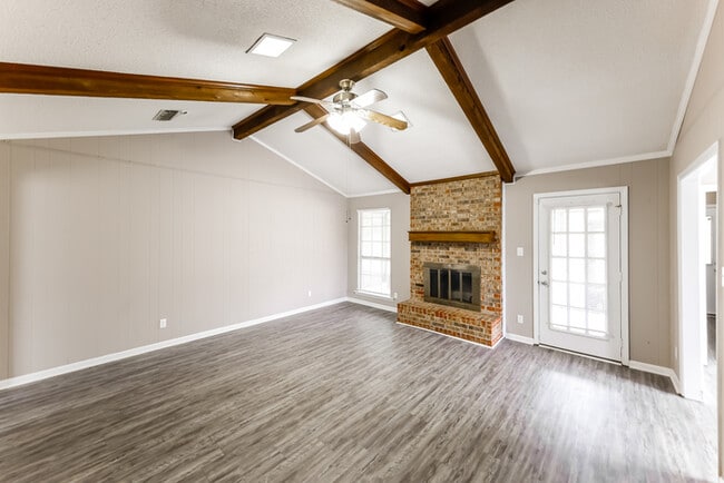 2737 W Aberdeen Dr in Montgomery, AL - Building Photo - Building Photo