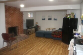 11116 Orleans Way in Kensington, MD - Building Photo - Building Photo