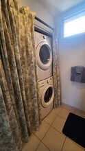 787070-7070 Ali‘i Dr in Kailua Kona, HI - Building Photo - Building Photo