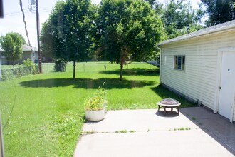 1416 SW 15th St in Lincoln, NE - Foto de edificio - Building Photo