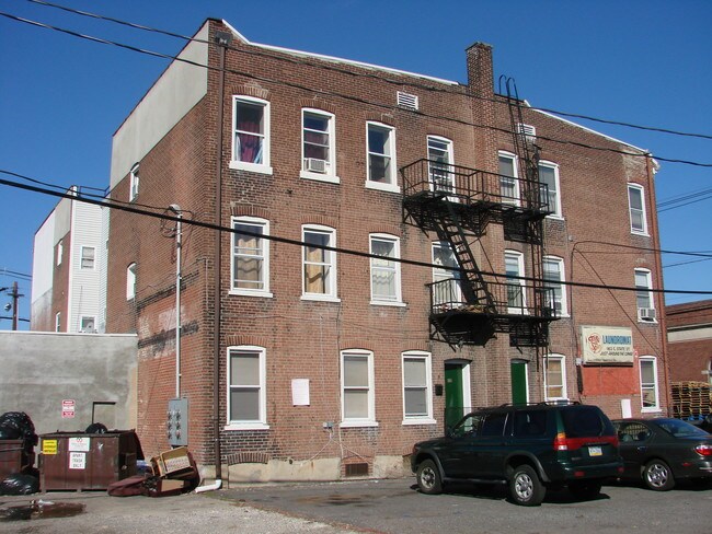 1163-1167 E State St in Trenton, NJ - Foto de edificio - Building Photo