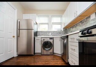 3823 N Greenview Ave in Chicago, IL - Building Photo - Building Photo