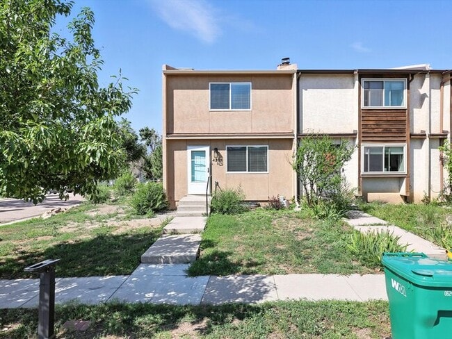 property at 4218 Forrest Hill Rd