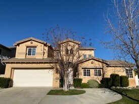 46064 Paseo Gallante in Temecula, CA - Building Photo
