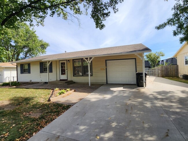 property at 3016 SW Oakley Ave