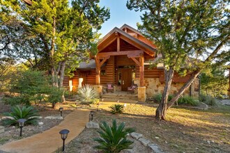 7249 Sunswept Dr in Leander, TX - Building Photo - Building Photo