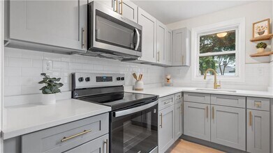 63 Prospect St in Lincoln, RI - Building Photo - Building Photo