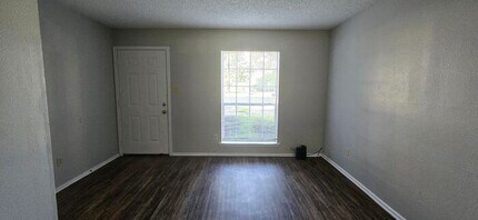 118 Pinebrook Pl in Longview, TX - Building Photo - Building Photo