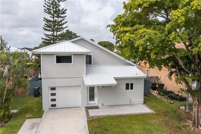 2425 Southridge Rd in Delray Beach, FL - Building Photo - Building Photo