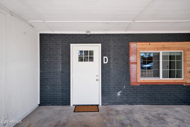property at 6 E Linda Ln