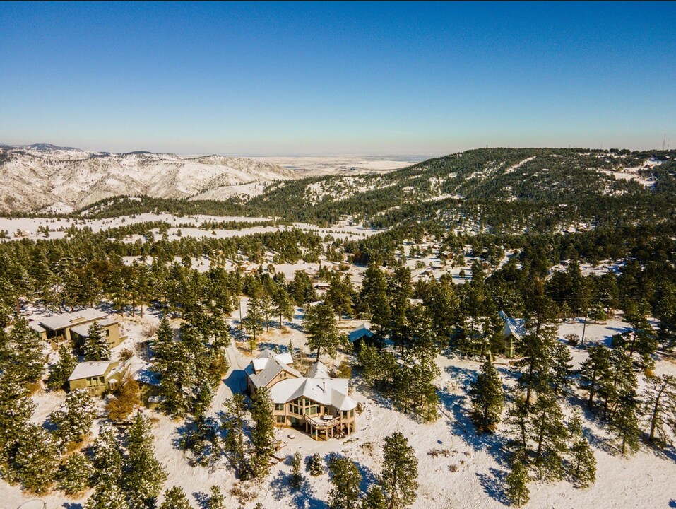 24366 Cody Park Rd in Golden, CO - Building Photo