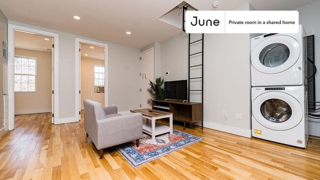 Room in Shared 4 bed/1 bath home, Unit D in Brooklyn, NY - Foto de edificio - Building Photo
