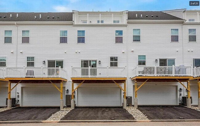 5 E Front St in Bridgeport, PA - Building Photo - Building Photo