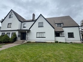 3007 NW Harrison Blvd in Corvallis, OR - Building Photo