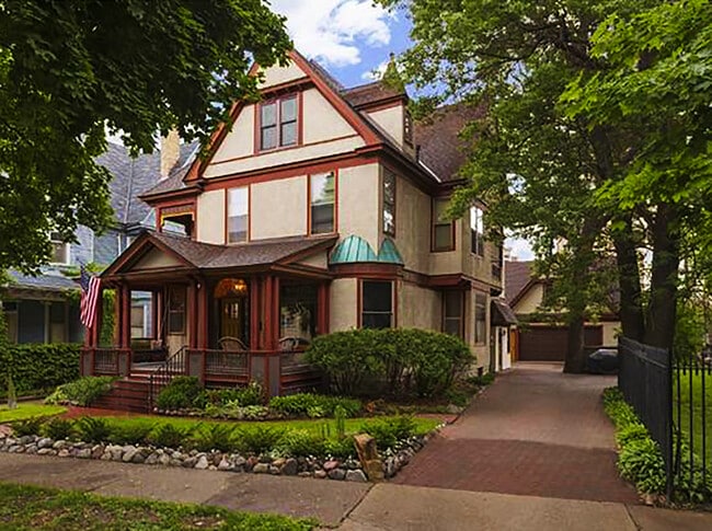 property at 432 Ridgewood Ave