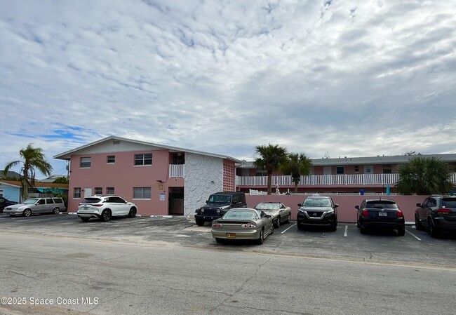 401 Monroe Ave in Cape Canaveral, FL - Building Photo - Building Photo