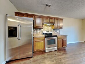 355 Hennepin Dr in Maineville, OH - Foto de edificio - Building Photo