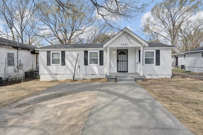 property at 3081 Green Rd