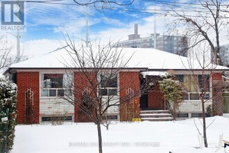 20 Camarel Crescent in Toronto, ON - Building Photo - Building Photo