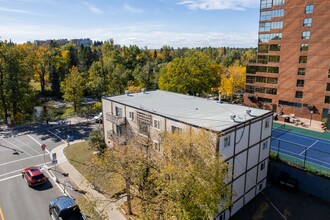 3043 2nd St SW in Calgary, AB - Building Photo - Building Photo