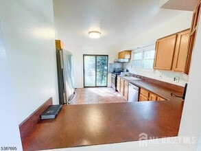 20 Phelps Ave in New Brunswick, NJ - Building Photo - Building Photo