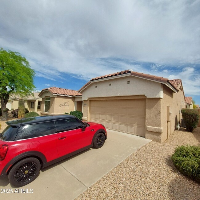 14314 W Pecos Ln in Sun City West, AZ - Foto de edificio - Building Photo