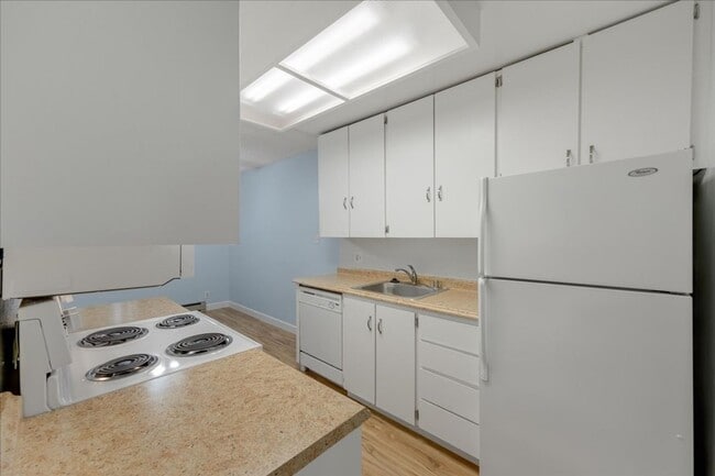 property at 505 Cypress Point Dr