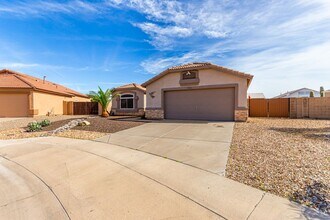 11365 E Downing Cir in Mesa, AZ - Building Photo - Building Photo