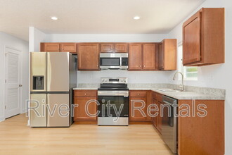 7201 Duke St in Keystone Heights, FL - Foto de edificio - Building Photo