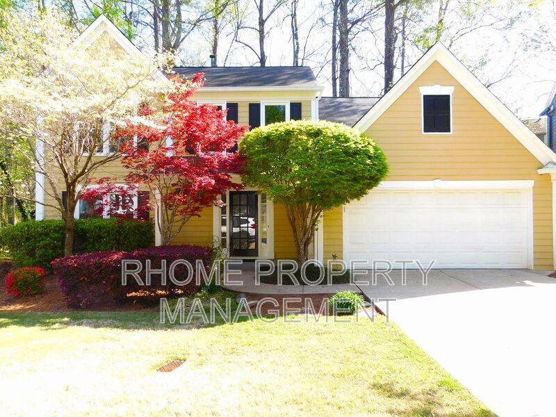 9050 Brockham Way in Alpharetta, GA - Building Photo
