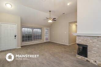 914 Plantation Dr in Lewisville, TX - Foto de edificio - Building Photo