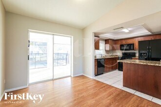 306 SE 15th St in Cape Coral, FL - Foto de edificio - Building Photo