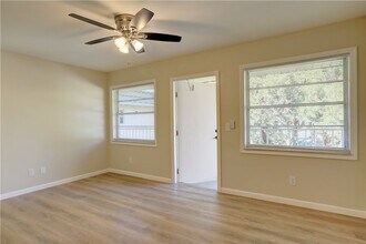 6 Vis Gdns Trl in Vero Beach, FL - Foto de edificio - Building Photo