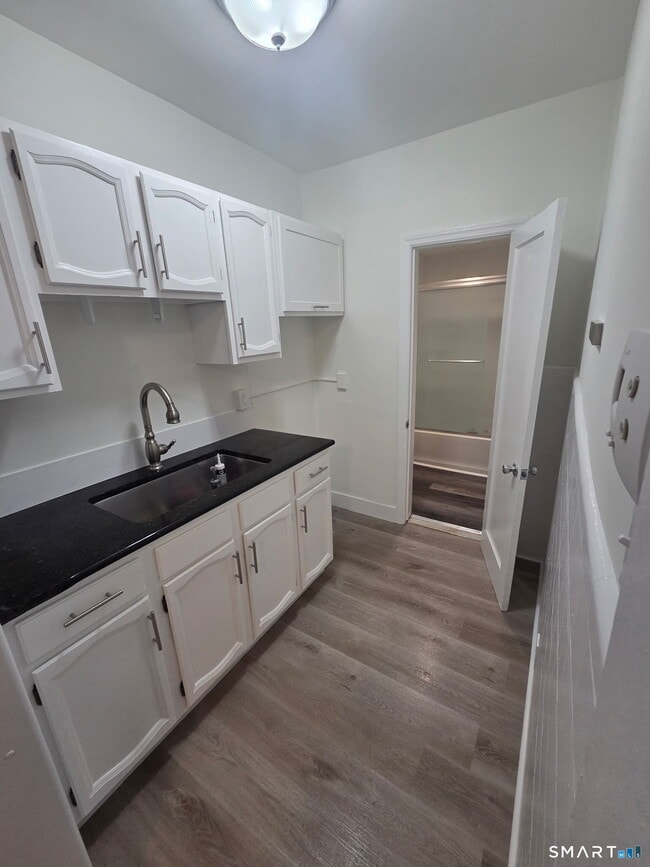 2 Park St in Plainville, CT - Building Photo - Building Photo