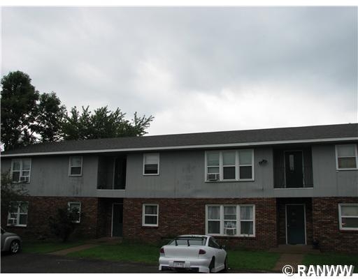 1127 Sunset Ln in Altoona, WI - Building Photo - Building Photo