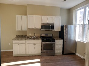 1708 Madison Ave-Unit -3 in Baltimore, MD - Building Photo - Building Photo