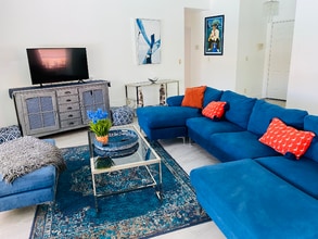 1479 E Francis Dr in Palm Springs, CA - Building Photo - Building Photo