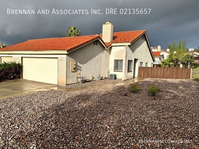 1606 Woodrun Pl in El Cajon, CA - Building Photo - Building Photo