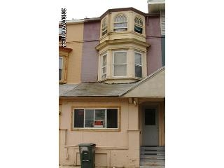 104 S Ocean Ave in Atlantic City, NJ - Building Photo