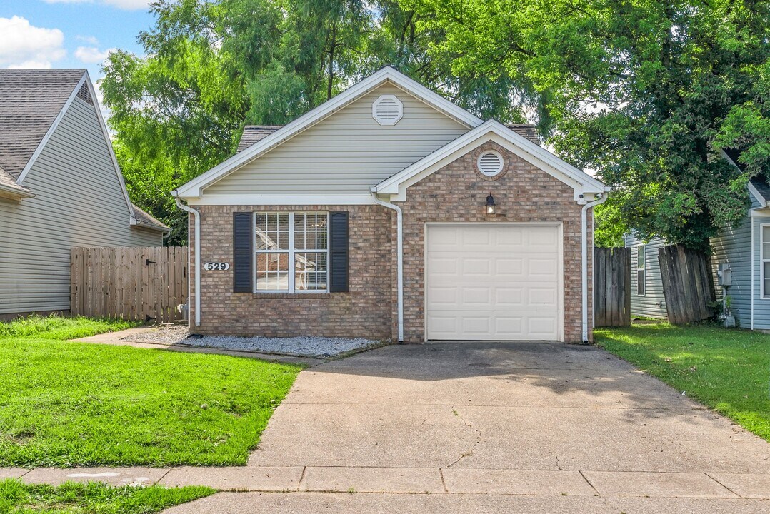 529 Southwind Dr in Hopkinsville, KY - Building Photo